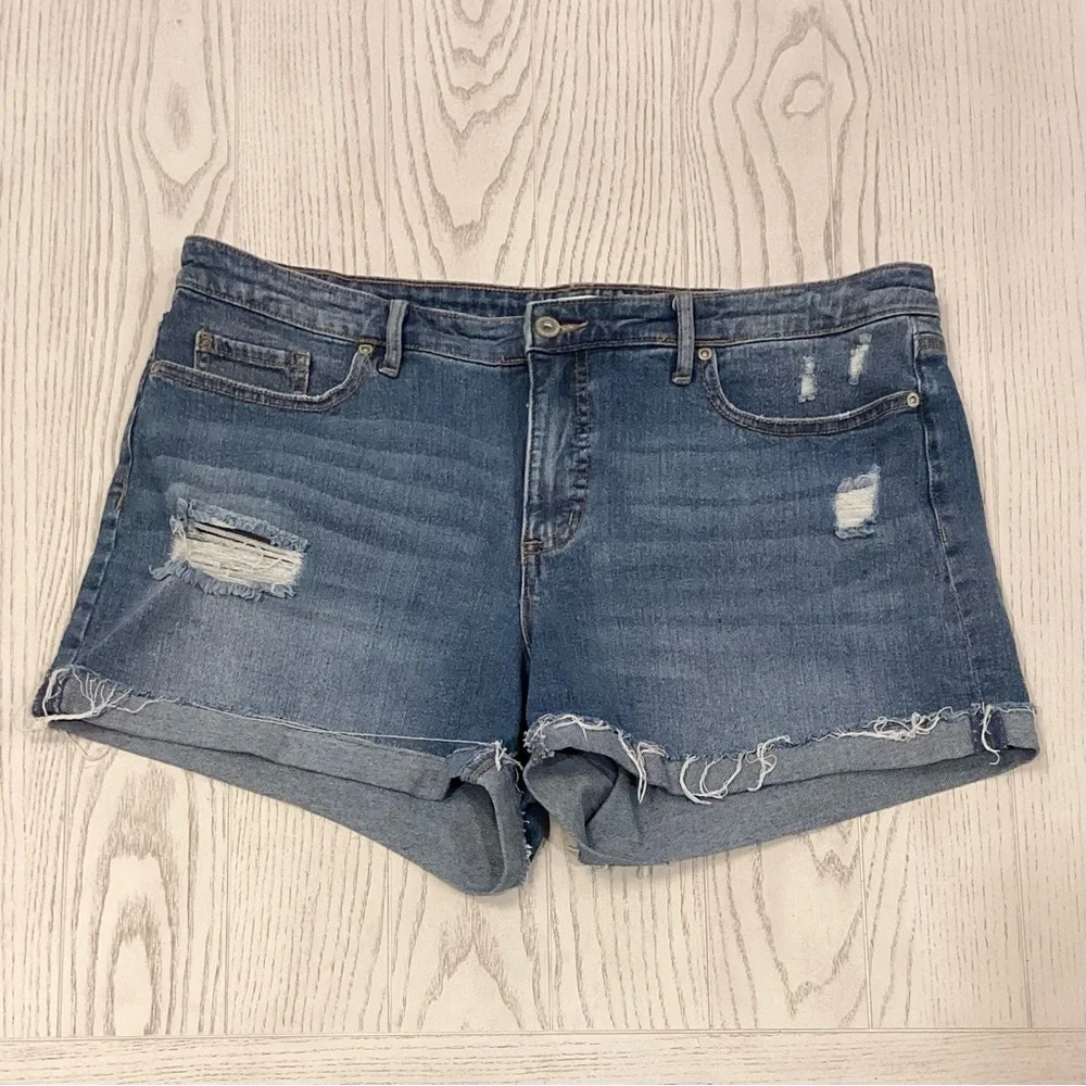 Sofia Vergara 14 Lila Women's Denim Jeans Shorts Distressed Cuffed Stretch